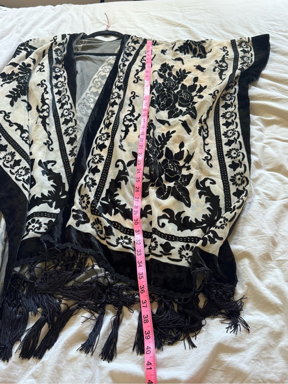 Velvet Detail Floral Fringe Kimono - Picture 6 of 7